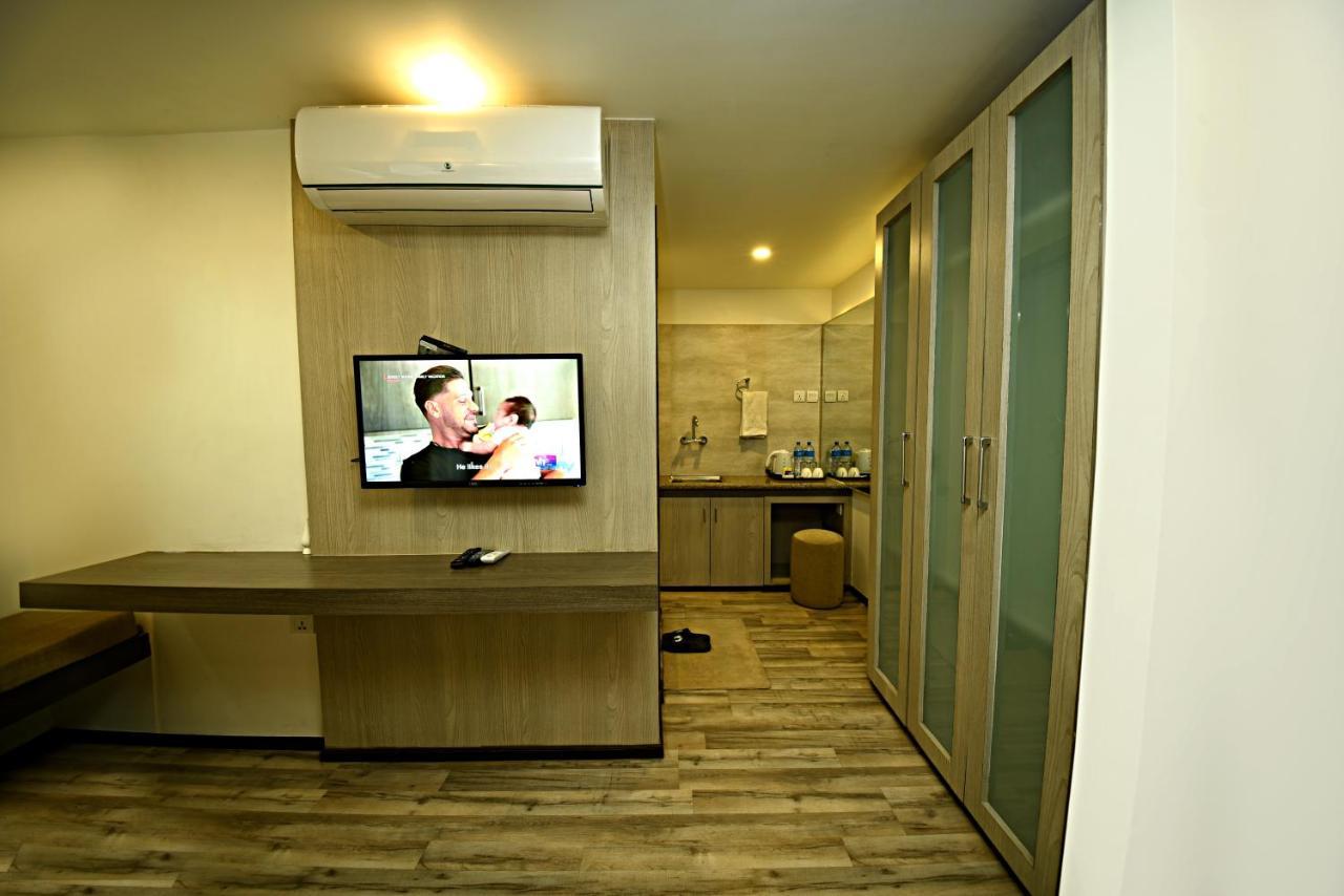The Milestone Hotel Katmandu Dış mekan fotoğraf